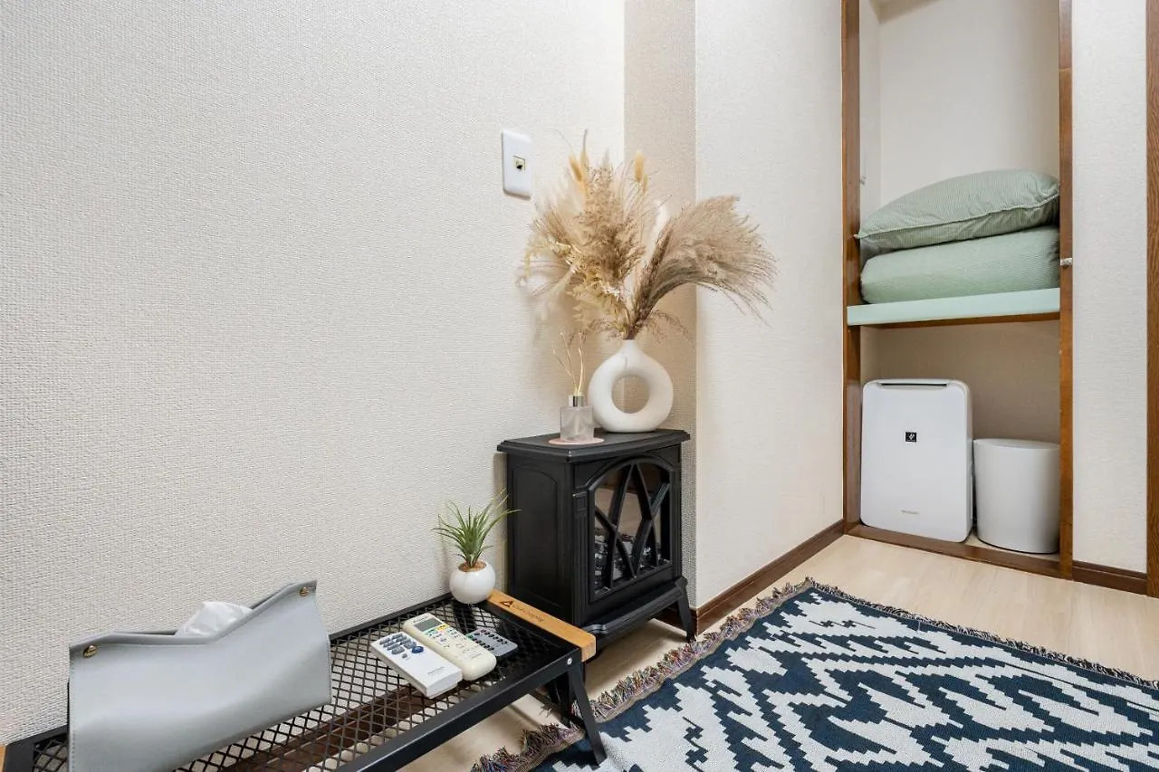 New!Twelve People/ Shin Ookubo 6Min/ Pocket Wifi Apartment Tokyo Japan