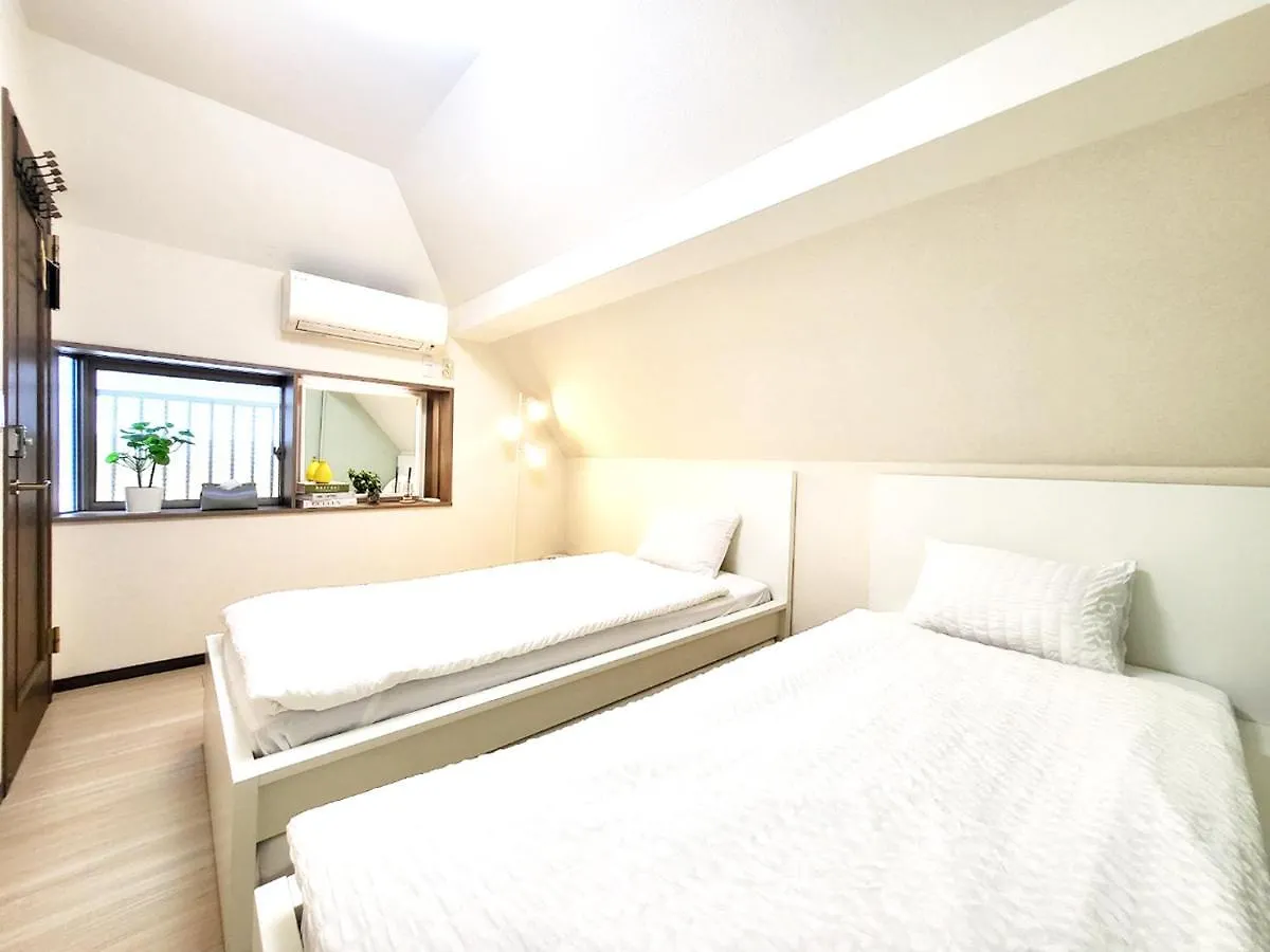 New!Twelve People/ Shin Ookubo 6Min/ Pocket Wifi Apartment Tokyo