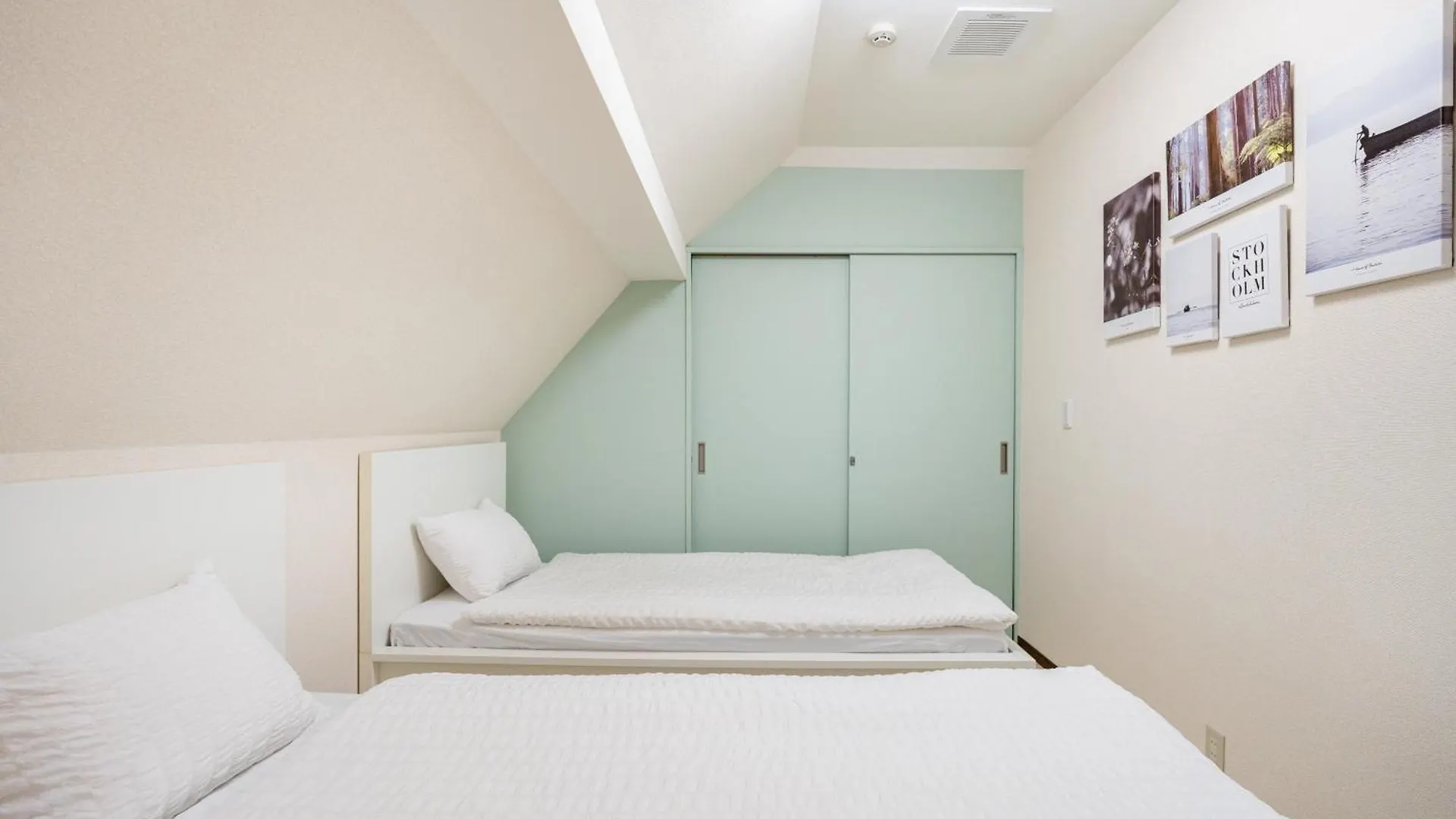 New!Twelve People/ Shin Ookubo 6Min/ Pocket Wifi Apartment Tokyo