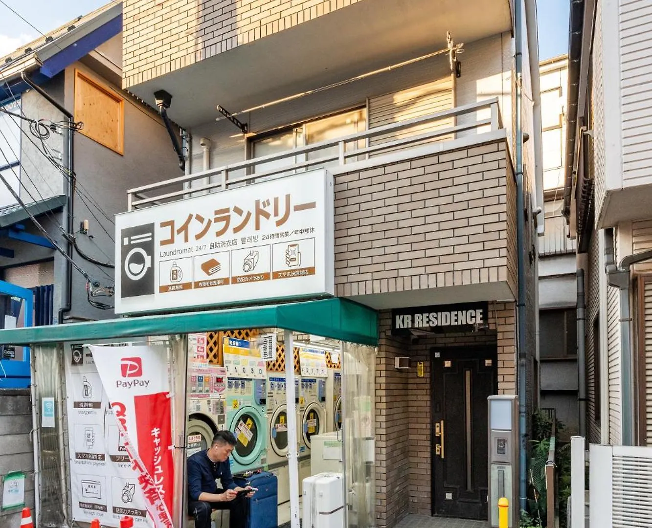 New!Twelve People/ Shin Ookubo 6Min/ Pocket Wifi Apartment Tokyo Japan